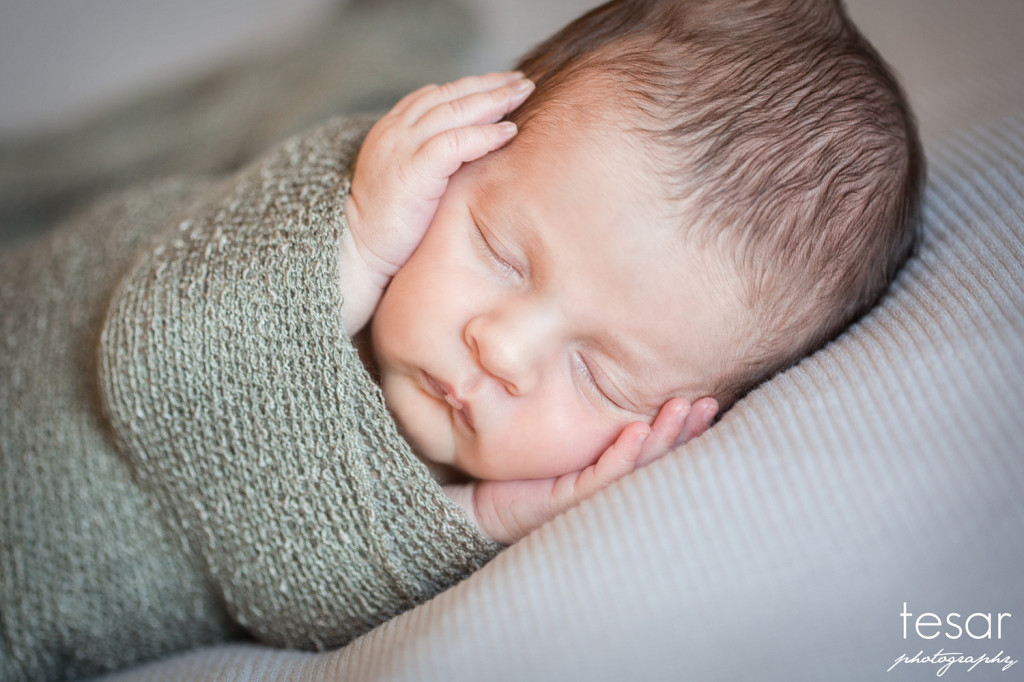 Oliver Newborn-1001 WEB SIZED