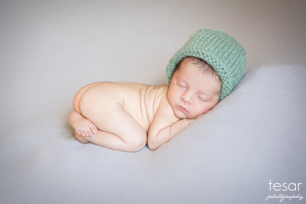 Oliver Newborn-1005 WEB SIZED